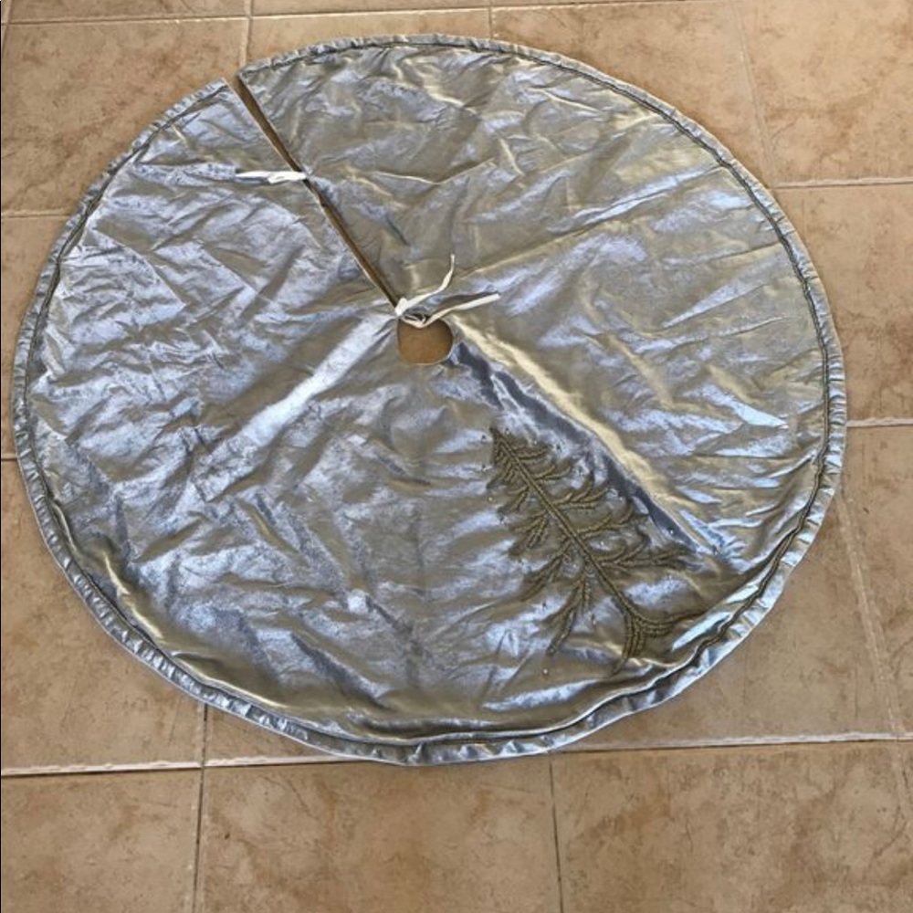 Zgallerie Tree Skirt